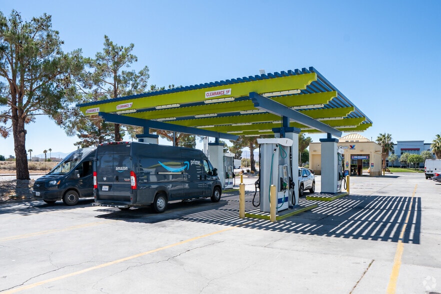 More Photos Of 38935 5th St W, Palmdale Auto Repair For Lease