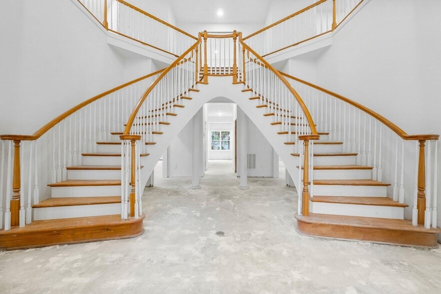 More Photos Of 680 Mallet Bayou Rd, Freeport Lodge Meeting Hall For Sale