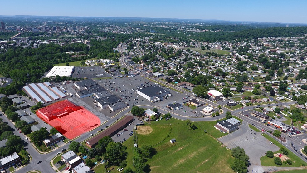 More Photos Of 611 W Brookdale St, Allentown General Retail For Sale
