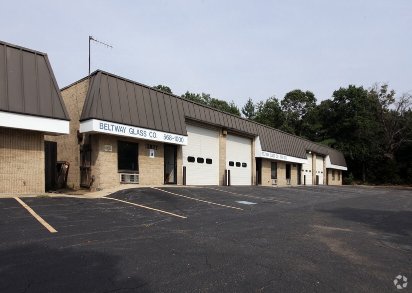 Primary Photo Of 3821-3827 Penn Belt Pl, Forestville Warehouse For Lease
