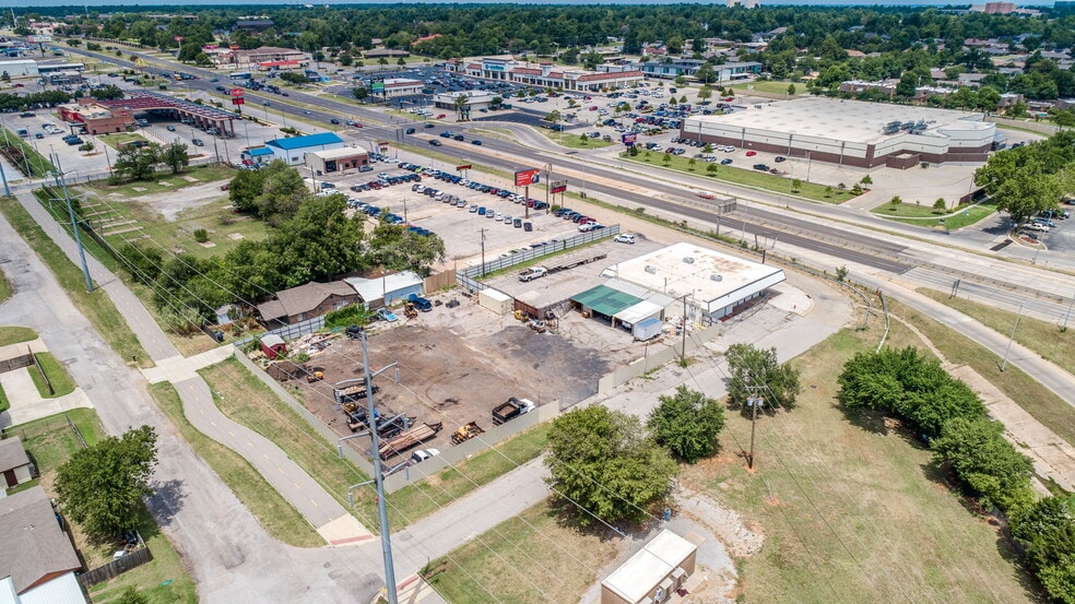 More Photos Of 3500 NW 39th St, Oklahoma City Office For Sale