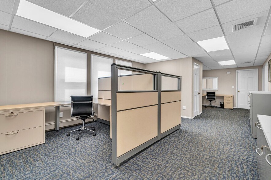 More Photos Of 141 W Main St, Rockaway Service Station For Lease