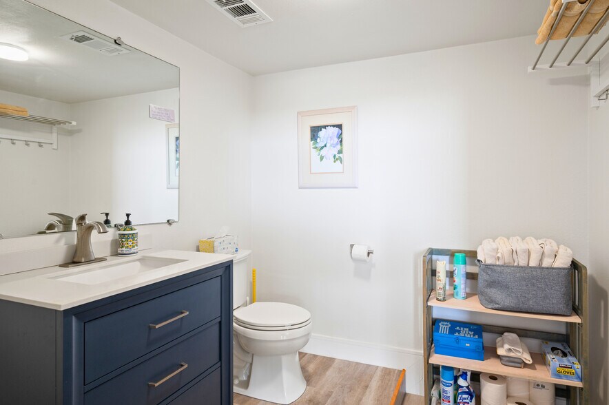 More Photos Of 5519 W Arcola Airport, Arcola Airplane Hangar For Sale