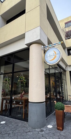 More Photos Of 93-125 E San Carlos St, San Jose Unknown For Lease