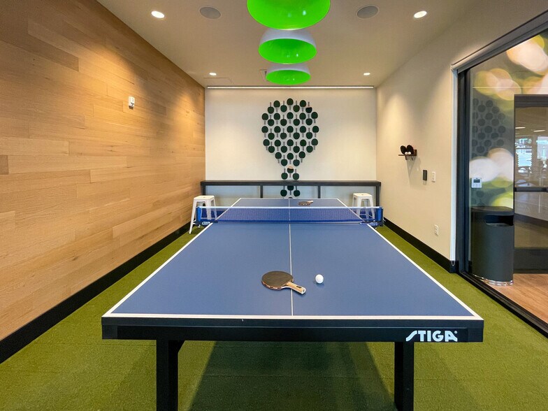 More Photos Of 11811-11821 NE 128th St, Kirkland Multifamily For Sale