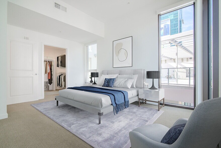 More Photos Of 6240 W Sunset Blvd, Los Angeles Apartments For Lease