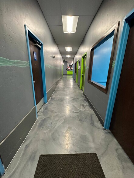 More Photos Of 1250 4th Ave NW, Minot Storefront For Lease