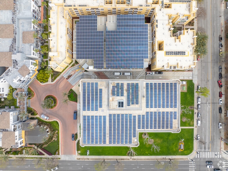 More Photos Of 6200 Canoga Ave, Woodland Hills Office For Sale