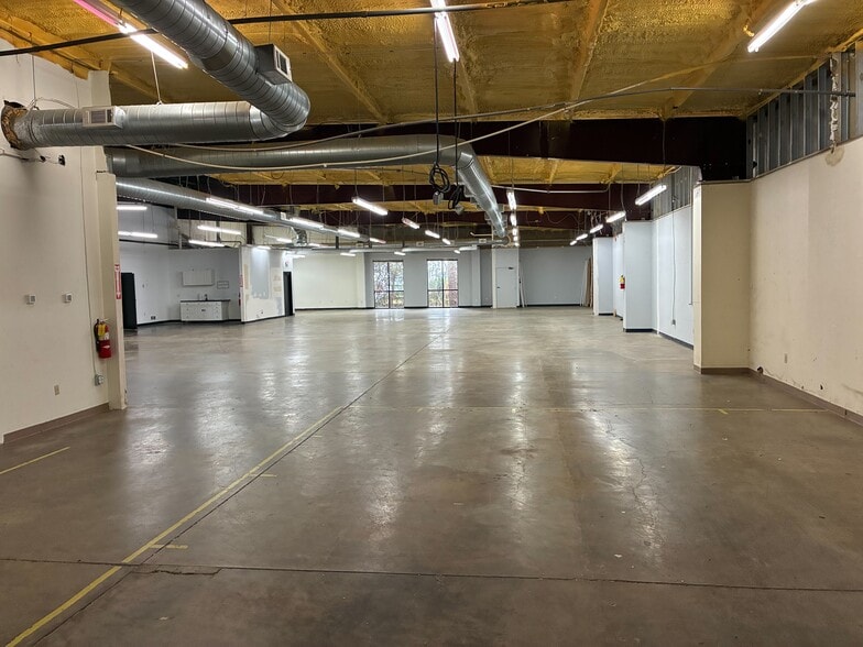 More Photos Of 1150 Hightower Trl, Atlanta Warehouse For Sale