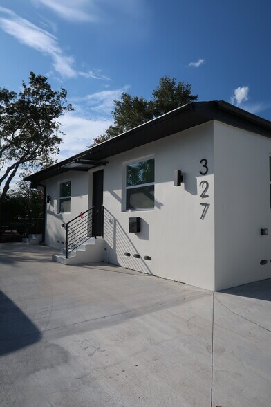 More Photos Of 327 14th Ave S, Saint Petersburg Loft Creative Space For Lease