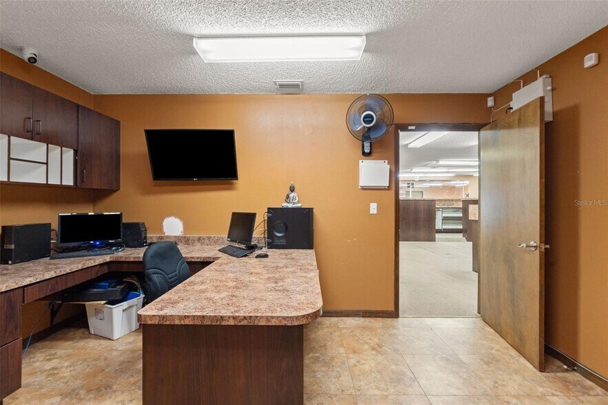 More Photos Of 10507 Spring Hill Dr, Spring Hill Medical For Lease