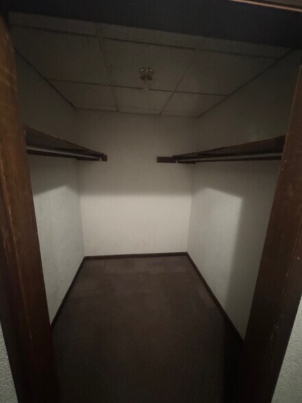 More Photos Of 452-454 Pearl St, Buffalo Storefront Retail Residential For Sale
