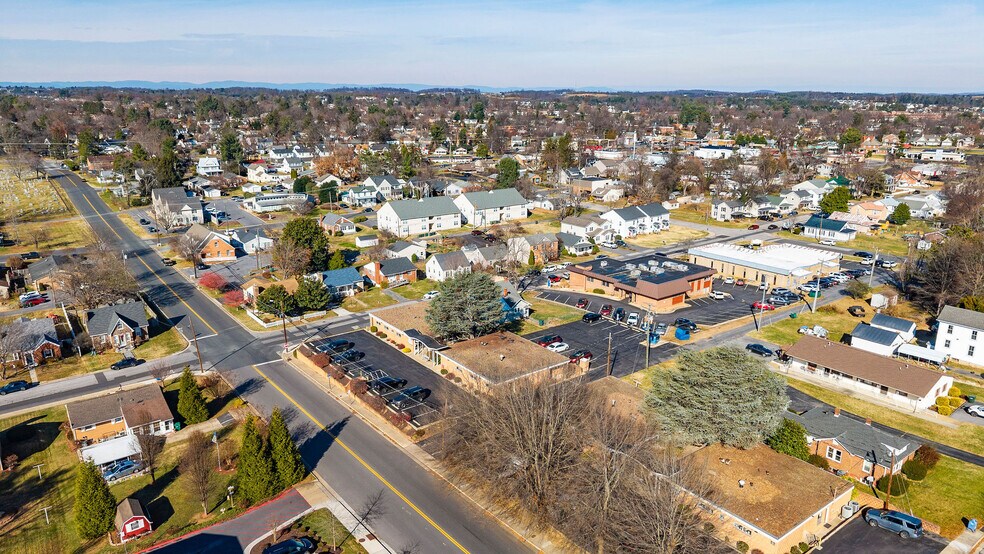 More Photos Of 1305 13th St, Waynesboro Medical For Sale