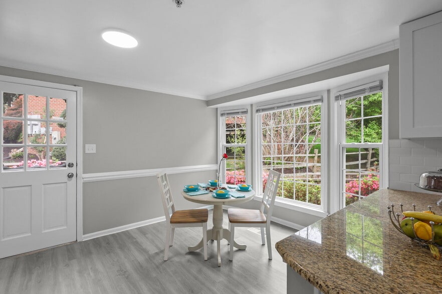 More Photos Of 9725 Lookout Pl, Gaithersburg Healthcare For Sale