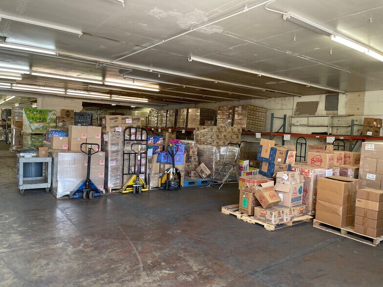 More Photos Of 1601 E Madison St, Phoenix Manufacturing For Lease