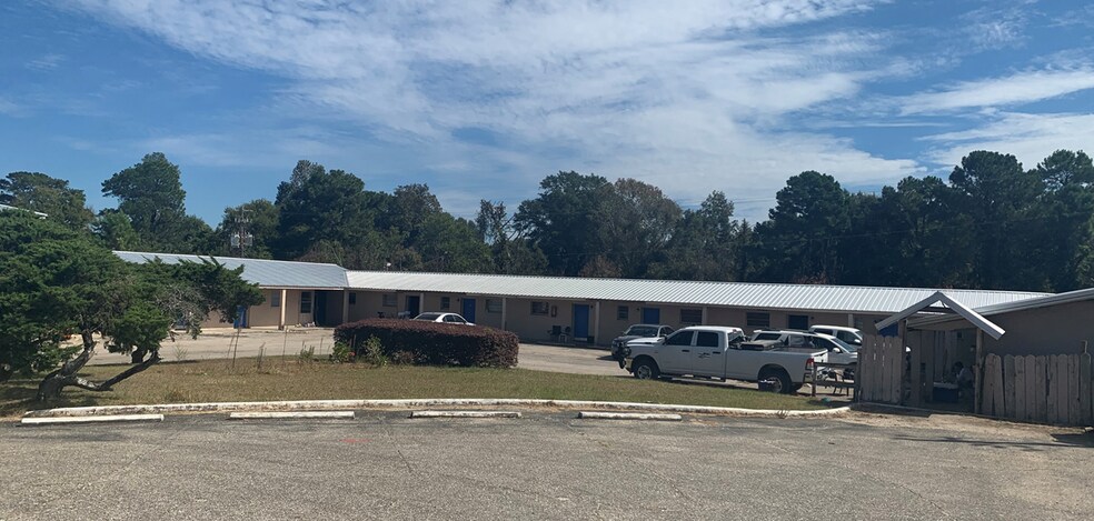 More Photos Of 3682 N College Ave, Jackson Hotel For Sale