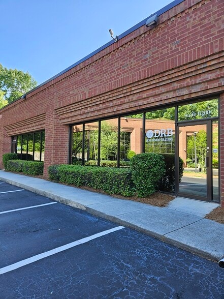 Primary Photo Of 6160 Peachtree Dunwoody Rd NE, Atlanta Loft Creative Space For Sale
