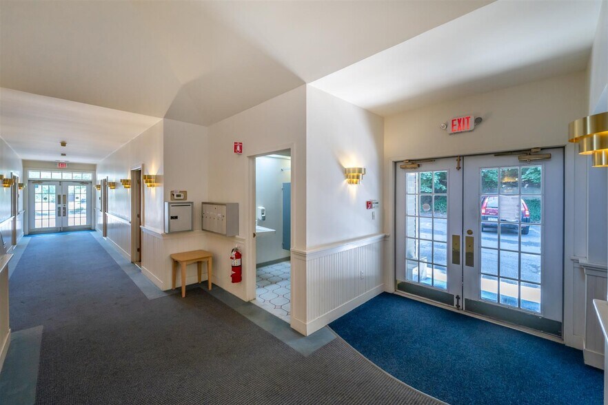 More Photos Of 108 Main St, New Paltz Medical For Lease