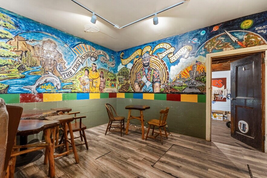 More Photos Of 12946 Avenue of the Giants, Myers Flat Storefront Retail Office For Sale