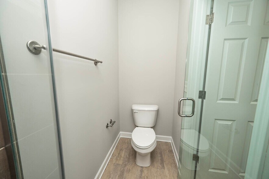 More Photos Of 65 Maplehurst Dr, Brownsburg Office For Sale