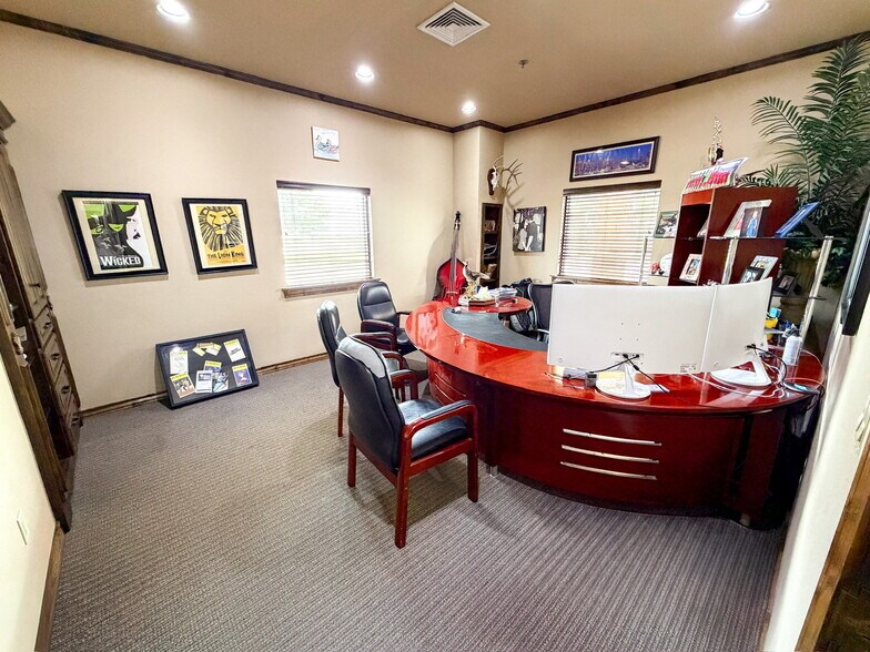 More Photos Of 1010 S FM 1788, Midland Service For Lease