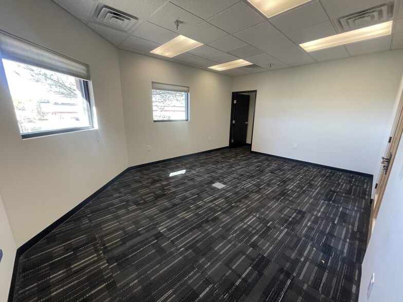 More Photos Of 2700 Farmington Ave, Farmington Office For Sale
