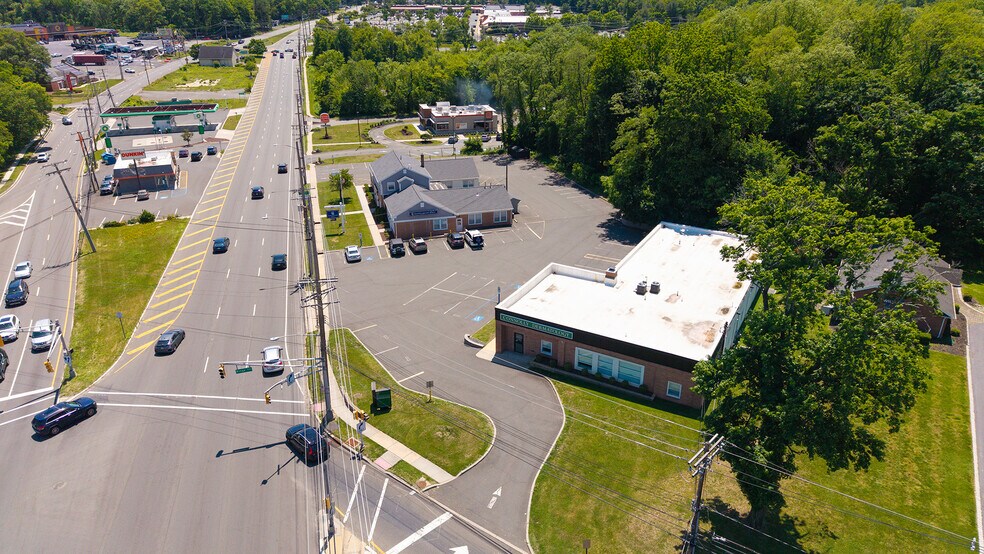 More Photos Of 2 Kings Hwy, Middletown Medical For Lease