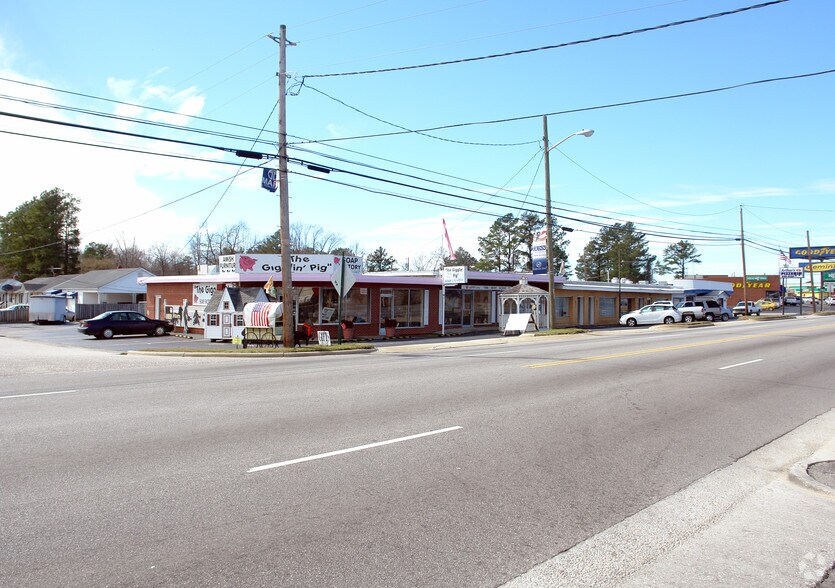 More Photos Of 1401-1415 W Cumberland St, Dunn General Retail For Sale