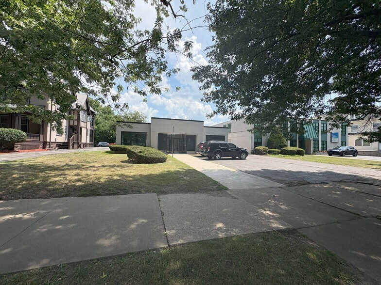 More Photos Of 385 Wyoming Ave, Kingston Office For Lease