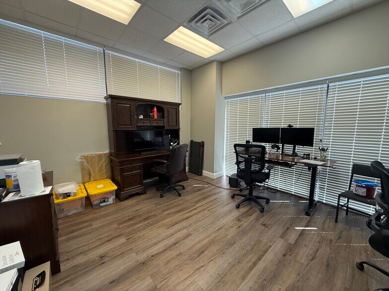 More Photos Of 1169 E 1010 N, Spanish Fork Showroom For Sale