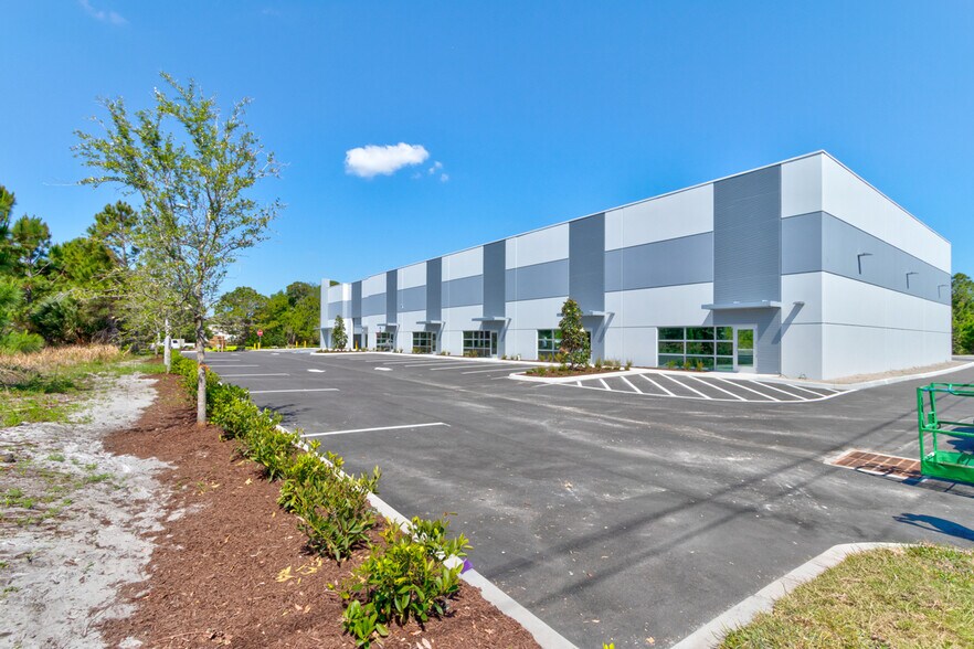 More Photos Of 4451 Eastport Park Way, Port Orange Industrial For Lease