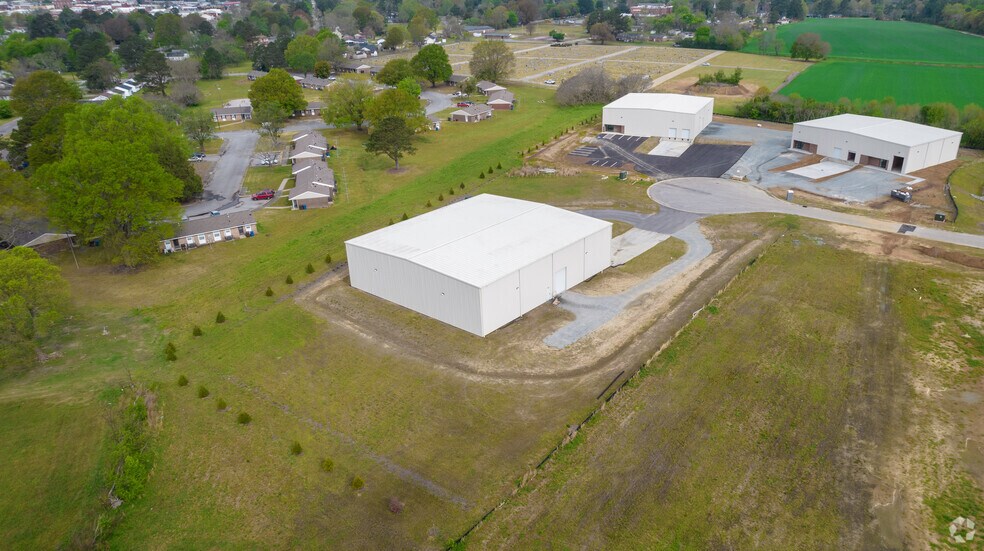 More Photos Of 260 Corinth Ave, Dunn Warehouse For Lease