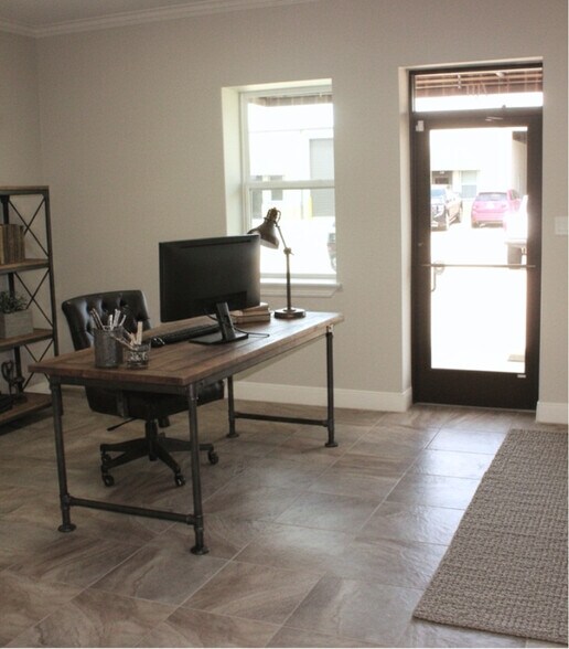 More Photos Of 11400 State Highway 30, College Station Warehouse For Lease