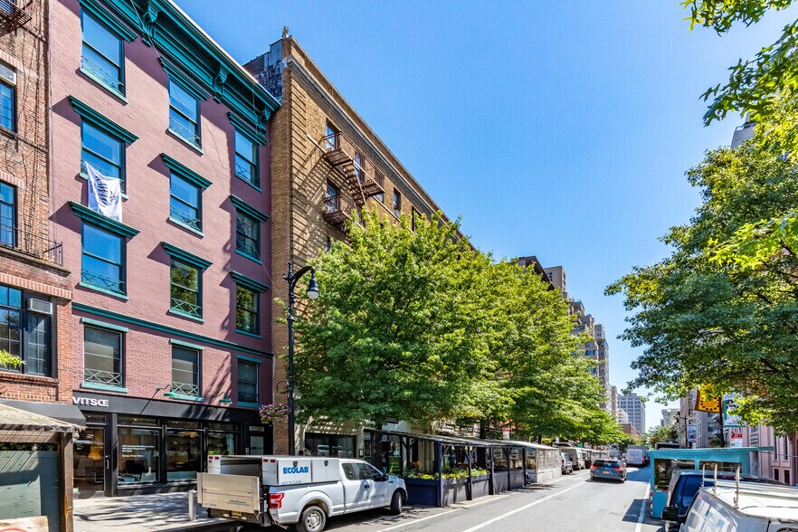 More Photos Of 15 W 8th St, New York Apartments For Lease