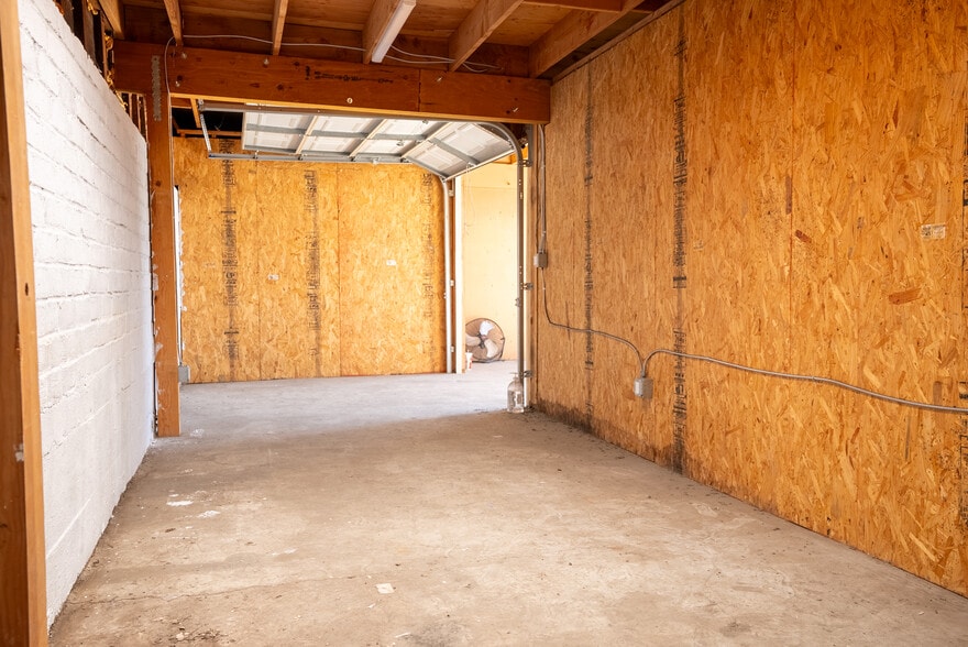 More Photos Of 6172-6196 University Ave, San Diego Unknown For Lease