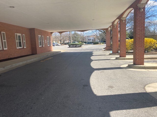 More Photos Of 1900 John Hanson Ln, Oxon Hill Bank For Sale