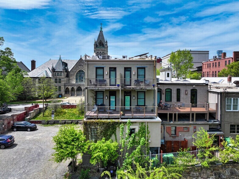 More Photos Of 18 Church St, Asheville Hotel For Sale