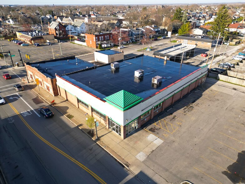 More Photos Of 1351 S Parsons Ave, Columbus General Retail For Sale