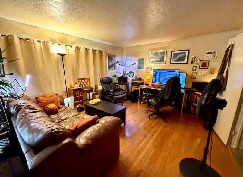 More Photos Of 539 Mandana Blvd, Oakland Apartments For Sale