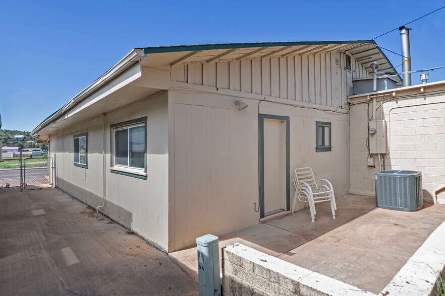 More Photos Of 216 W Main St, Payson General Retail For Sale