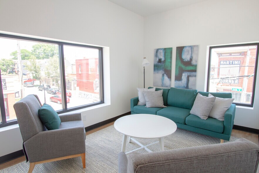 More Photos Of 325 E 31st St, Kansas City Office For Lease