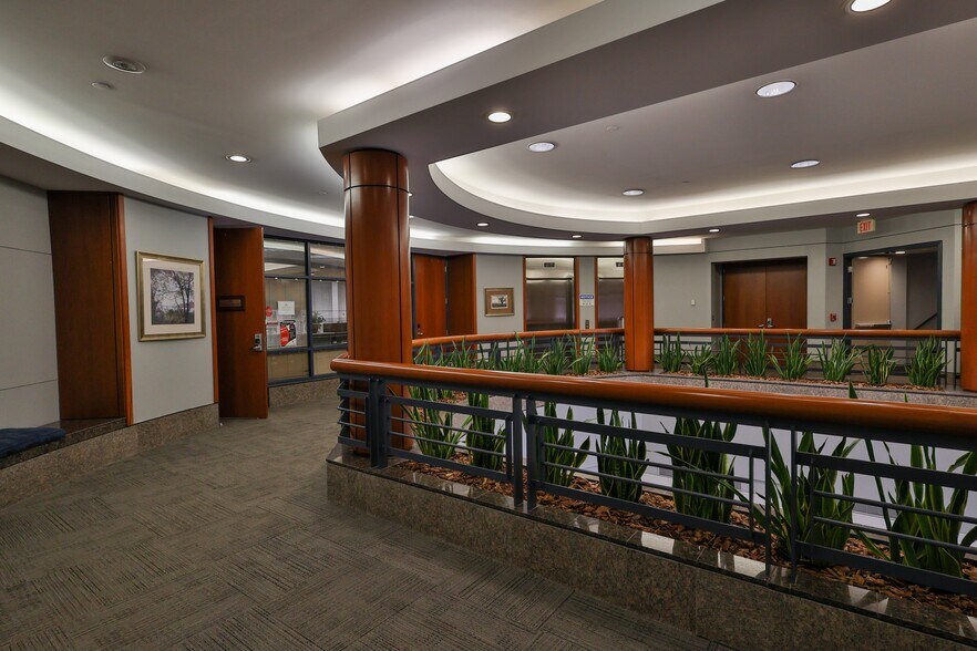 More Photos Of 1525 Valley Center Pky, Bethlehem Unknown For Lease