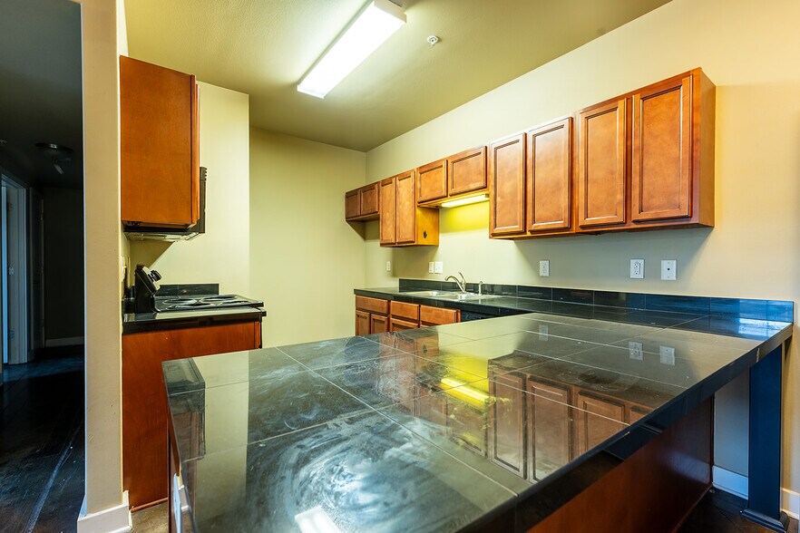 More Photos Of 2400 Market Plaza Dr, Conway Apartments For Sale
