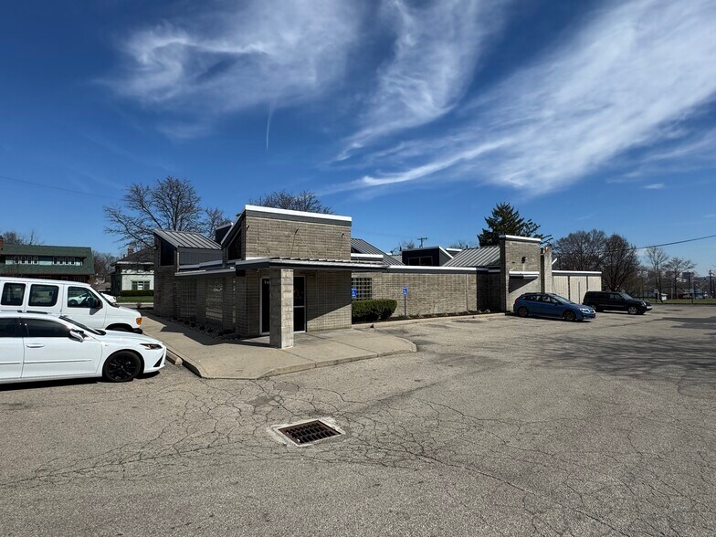 More Photos Of 1100 Salem Ave, Dayton Medical For Sale