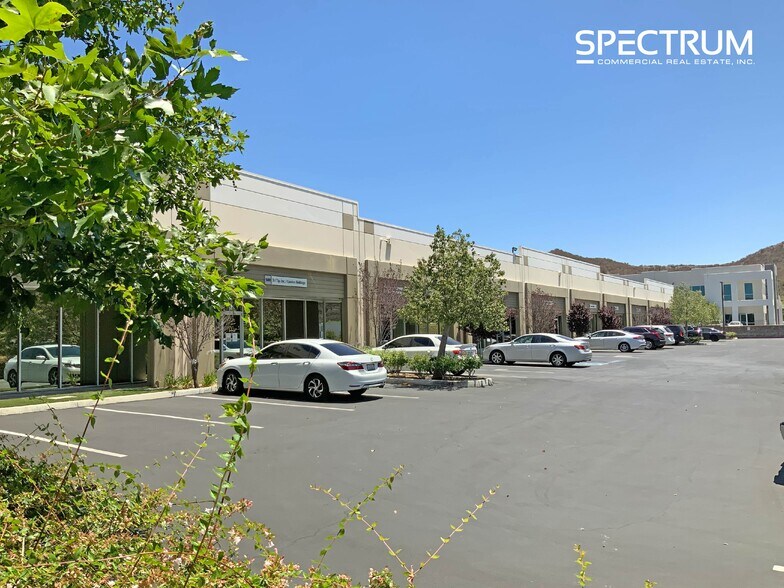 Primary Photo Of 26370 Diamond Pl, Santa Clarita Light Distribution For Lease