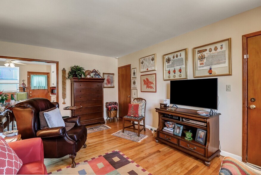 More Photos Of 601 E 53rd St, Savannah Apartments For Sale