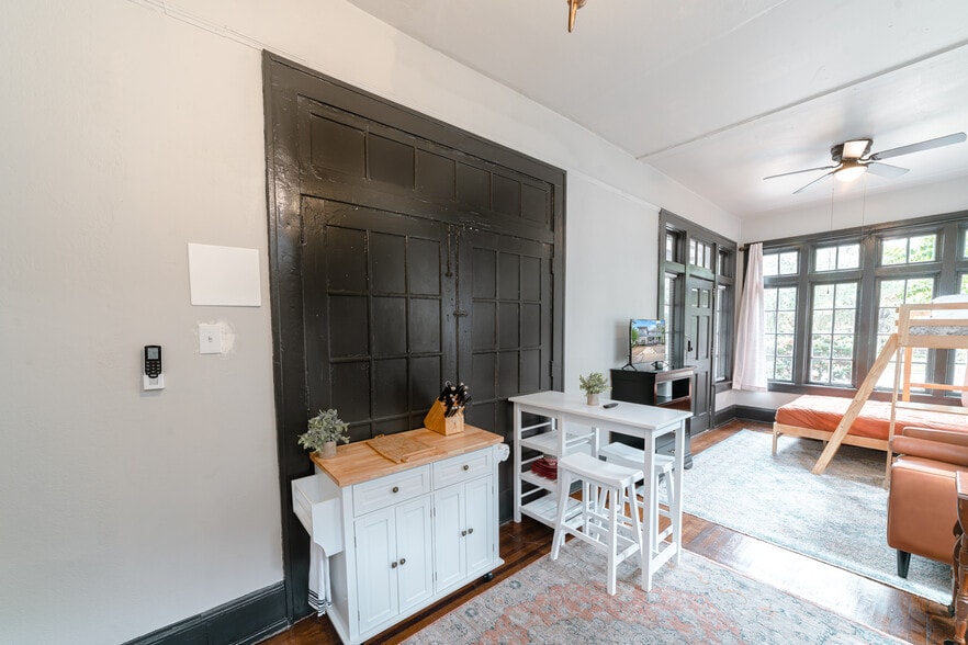 More Photos Of 207 Michigan Ave, Mobile Multifamily For Sale