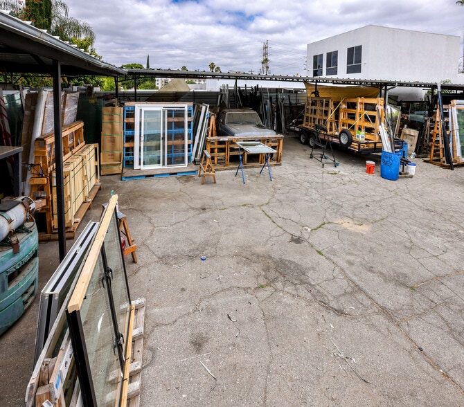 More Photos Of 18738 Sherman Way, Reseda Storefront For Sale