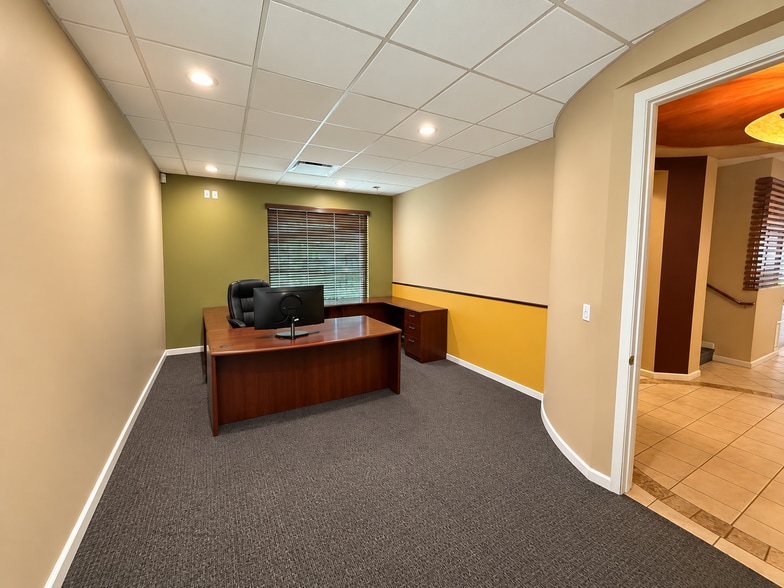 More Photos Of 343 W Roosevelt St, Phoenix Office For Sale