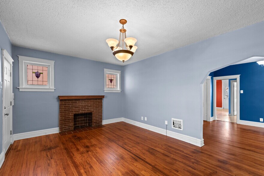 More Photos Of 5510 Lisette Ave, Saint Louis Multifamily For Sale